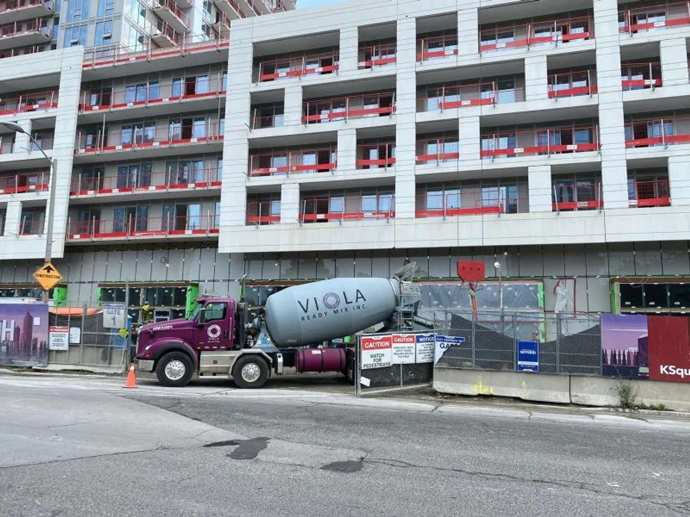 Ready mix at a high-rise build
